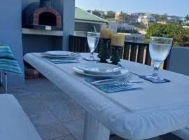 Beach Bliss Apartment 150m from the Ocean