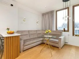 Słoneczny Apartament w Jelitkowie - Blisko Parku Reagana i Morza by Noclegi Renters