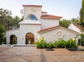 LohonoStays Villa Maraville