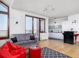 Przestronny i Przytulny Apartament w Krakowie z Parkingiem i Balkonem by Noclegi Renters
