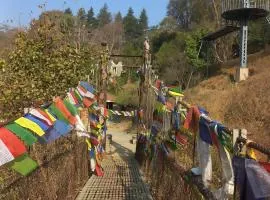 Suku Dhuku Home Stay - Cozy & Peaceful 2BHK Flat Near Tsoknyi Monastery