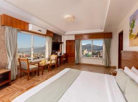 マウント ビュー ポカラ