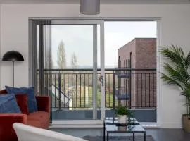 Lovely Home Near Canal, Park, & Central MK