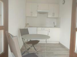 Apartamento HOTEL LAUAXETA, hotel v destinaci Mungia