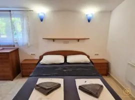 XXL Riverside Apartment - pet friendly