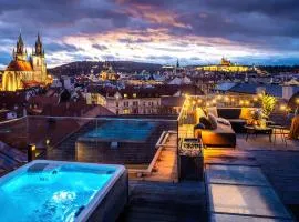 Billionaires Boutique Residence & Premium Suites, Old Town