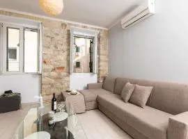 La Pietra Corfiot downtown apartment