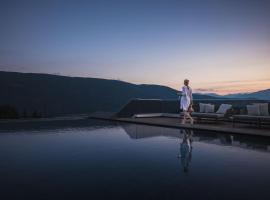 Terentnerhof 4*S active & lifestyle hotel, Hotel in Terenten