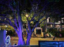 HotelGS, khách sạn tình nhân ở Cali