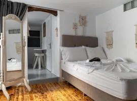 ELPIS MYKONOS