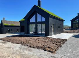 Soleiknuten &Aring;lsheia Moderne Hytte i Naturskj&oslash;nne Omgivelser、Tj&oslash;rhomのヴィラ