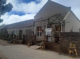 Njanja holdings self-catering accommodation, hotel en Willowmore