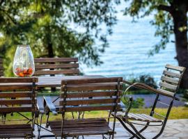 Viesnīca Viorelis Sea View Villa pilsētā Kasandrija