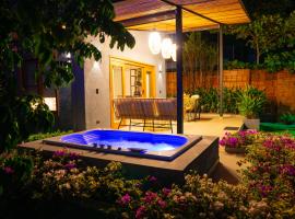 Tierra Mistú, vila v destinaci Ginebra