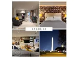 Explore Sights of Washington from Spacious Crib