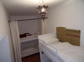 hostel Banana, хостел у місті Танжер