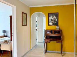 Lovely apartment in Albertville、アルベールヴィルのホテル