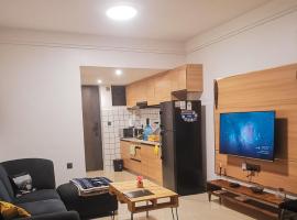 Ubuntu Nook，Ruaka的附設泳池的飯店