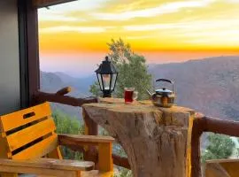 Dana luxury huts