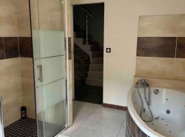 La Maison Villageoise, hotell i Baix