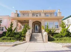 4BR 2BA Luxe Beach Estate II