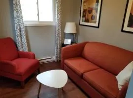 Westlake Cottage - Hillier Lodge