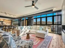 Huge 3 Bedroom Condo, Central Downtown Asheville