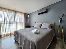 Studio espa&ccedil;oso e confort&aacute;vel a 50m da praia, hotel cu spa din Jo&atilde;o Pessoa