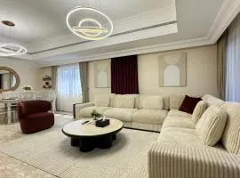 Spacious 4BR Family Retreat -Al Raha