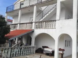 Apartments with parking space Pridraga - Cuskijas, Novigrad - 24025