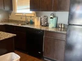 Chic & Cozy 1-bedroom Apartment with Free Parking