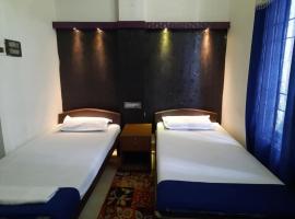 Hotel Indira Lodge, hotell Jorhātis