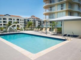 Beachcomber International Resort, готель біля аеропорту Аеропорт Голд-Кост - OOL, у Голд-Кості