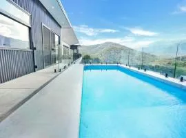 Tanderra 180 - Meaning "Resting Place" - Sleeps 12