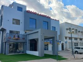 Sur Hotel, hotel v destinaci Súr