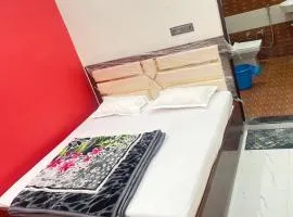 Hotel Saroj Palace
