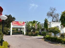 Myna Tourist Resort, ξενοδοχείο σε Rohtak