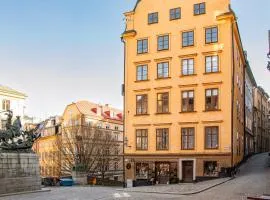 Large 2BR in Central Gamla Stan
