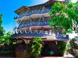 SSS HOTEL，位于亭可马里的舒适型酒店