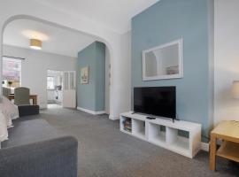 NEW! 2BR in Brighton Road, hotel in Darlington