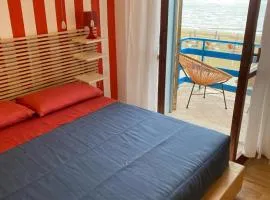 Casa Rossella fronte mare a Marotta