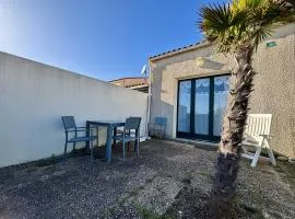 Maison 2 pièces avec Mezzanine 5 couchages SAINT-DENIS D'OLERON SDO000-062