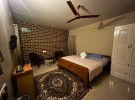 Sarita's Homestay, hotel v destinaci Durgápur