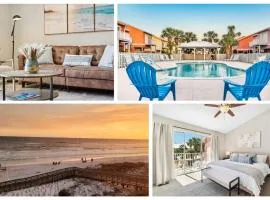 !! NEW !! 5min walk 2 Miramar Beach, Mins to Shopping, Steps to Pool, Patio and Yard, Dog Friendly, 1GB Wifi