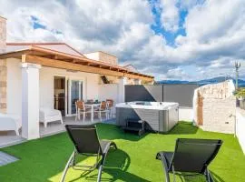 Villa with Jacuzzi - Joy Collection