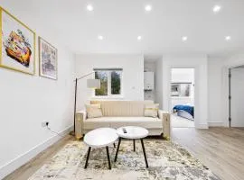 Fashion is Art - 2BR - Sleeps 5 - parking