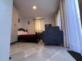 Glasgow suites, hotel v destinaci Kampala