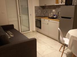 Apartmani T'n'T, hotel pro pobyt s domácími mazlíčky v destinaci Pag