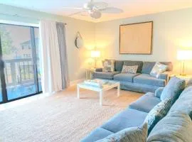 Beautifully Updated 1 Bedroom Condo-Golf Colony 19-D-Only 2 Miles To The Beach!