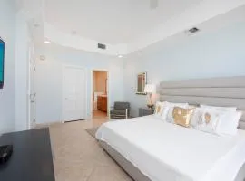 South Bay Beach Club #37 Penthouse - 3 Bedroom 3 Bathroom Unit
